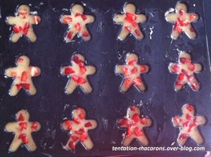 Petits bonhommes aux fraises