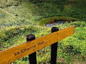 Le cratère de La Citerne - Lac Flammarion
