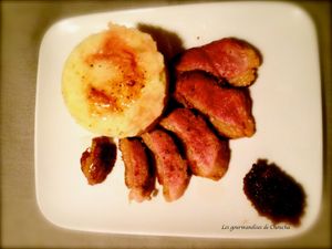 Magret de canard et sa purée de pomme de terrre