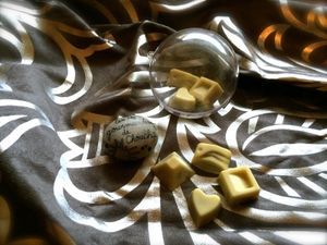 Chocolat blanc fourré au praliné croustillant