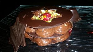 Jeudi des internautes : photo de Missr Missapole et son interprétation de mon dessert chocolat framboise