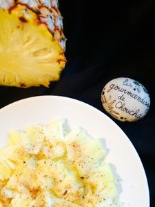 Carpaccio d'ananas aux épices rapide et light