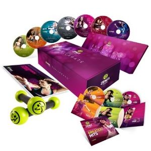 Vente flash : 40% de réduction sur le pack Zumba Fitness Exhilarate 7-DVD Anglais / Français + 3 CD Greatest Hits