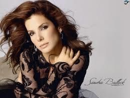 La beauté de Sandra Bullock magnifiée par Jupiter céleste dans son signe du Lion