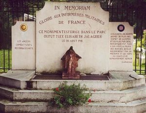 Monument aux infirmières (Pierrefonds)