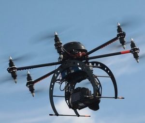 Drones sur Paris: le gouvernement français soumis à un chantage. Mais de qui?