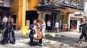 Bagdad: Un violoncelliste face aux attentats sauvages