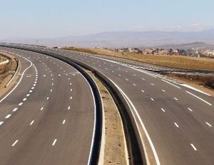 Retour sur le scandale de l’autoroute est-ouest, le kilomètre le plus cher au monde (source El Watan DZ)