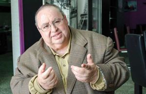 Le politologue Chafik Mesbah invité du direct sur Radio M ce mardi matin (source Maghreb Emergeant)