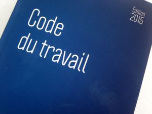 Port des vêtements de travail: toute modification du règlement intérieur doit être soumise au CHSCT