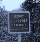 Abandon de détritus sur la voie publique: des amendes plus lourdes avec le décret du 25 mars 2015
