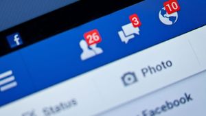 La CNIL met publiquement en demeure Facebook de se conformer, dans un délai de trois mois, à la loi Informatique et Libertés