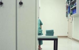 Vol dans le vestiaire d'une infirmière: l'hôpital public est tenu d'indemniser le préjudice subi