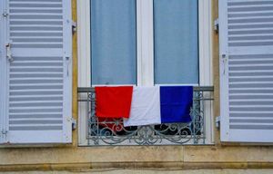 Drapeau français à la fenêtre ou dans son jardin: peut-on l'interdire ?