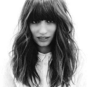 Crédit photo : Jimo Salako, Hair dresser, 85 George St, London, W1. (Coiffée par Dorian Schober)