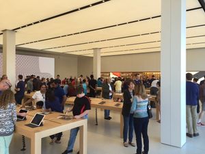 Le nouvel Apple Store: le Genius bar disparaît définitivement.