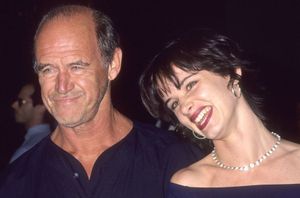 Geoffrey Lewis (1935-2015)