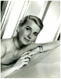 Betsy Drake (1923-2015)