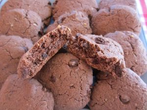 Cookies tout chocolat aux noisettes