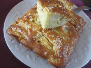Gâteau aux poires et aux grains de sucre
