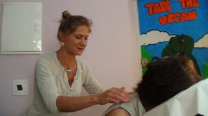 Perpignan/ Canet: le bien être à portée de mains! ceci est un massage personnel... interview Armelle d'Armagnac par Nicolas Caudeville