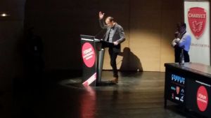 Pep Palau introduit la démonstration de Joan Roca du "meilleur restaurant du monde "El Celler Can Roca"