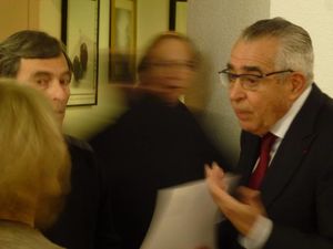 Jean-Marc Pujol apostrophe le blogueur Jean-Pierre Bonnel pour son texte "Perpignan : le maire entre rumeurs et vérités" en pleine librairie Torcatis! interview Jean-Pierre Bonnel par Nicolas Caudeville