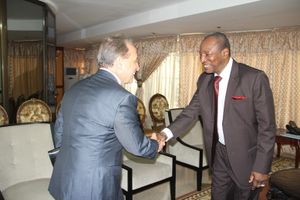 La Guinée retire les titres miniers de Beny Steinmetz et Vale sur deux gisements de fer