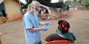 Ebola : comment ce virus foudroyant s'est propagé (enquête)