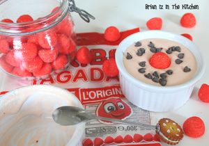 Mousse à la Fraise Tagada et aux Pépites de Chocolat