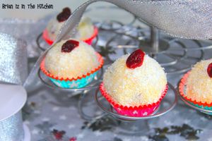Rochers Chocolat Blanc, Cranberry et Poudre de Coco