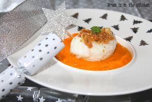 Médaillons de Lotte en Crumble sur Écrasé de Carottes et Lait de Coco