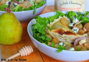 Salade de Ravioles de Canard, Poires Caramélisées et Roquefort - La Belle Chaurienne