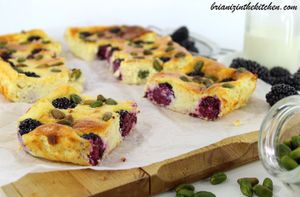 Fondant aux Mûres & Pistaches {Sans Beurre Sans Farine}