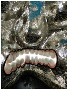 La Cabeza de Niki de Saint Phalle au 104