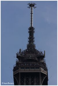 Attaque sur la Tour Eiffel