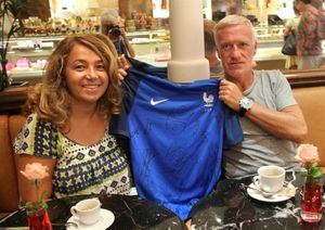 Mme Bouran Hallani et Didier Dechamp