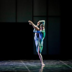 GALA RUSSE- BALLET UP & DOWN