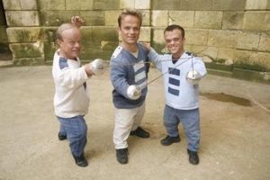 FAUT-IL CHANGER LES NOMS DES NAINS DE FORT BOYARD ?
