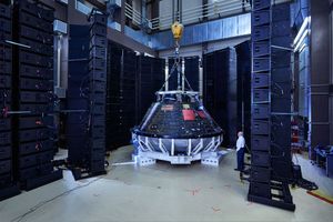 Evaluation d'une nouvelle technologie acoustique appelée « Direct Field Acoustic Testing »