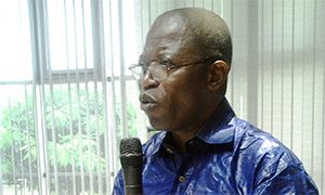 Abuja le jeudi 28 août 2014 : Le Pr. André Mbata Mangu dénonce la monarchie présidentielle et le crime de haute trahison en RD-Congo !