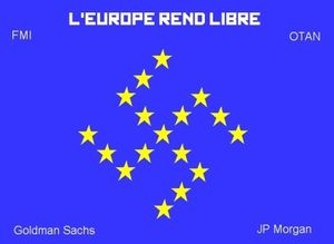 Une guerre c'est la quasi certitude pour les oligarchies au pouvoir de le garder; une révolution c'est la risque de le perdre durablement .