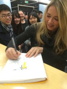 Hélène à Wuhan 伊莲·霍莱斯武汉歌迷见面会