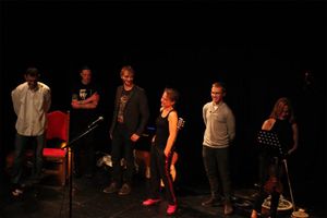 Lady Arlette se produit sur la scène du théâtre l’Almendra vendredi 6 mars pour un enregistrement « Live acoustique » Lady & friends. La soirée s’intitule "Lady Arlette aime tout le monde !