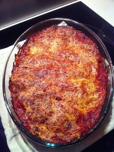 Lasagnes maison viande hachée au piment doux et sa sauce tomate gourmande maison .