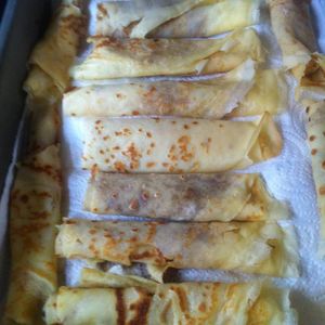 Mes crêpes roulées Lunelloises au Muscat de Lunel et équitables à 4 mains .
