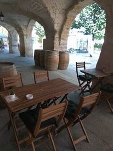 Le 61 sous les Caladons pour une pause gourmande .