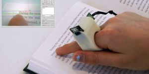 Une bague connectée pour aider les malvoyants à lire des livres non retranscrits en braille