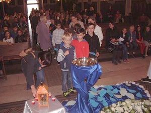 Serémange : célébration de la Parole « à la suite de Jésus » avec les enfants se préparant à la première communion.