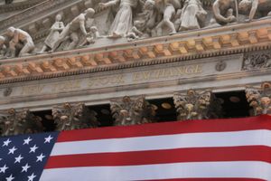 Wall Street finit en légère hausse malgré le moral des ménages